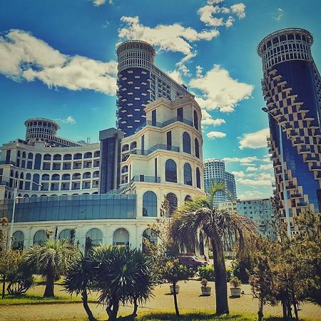 Sea Towers Suite Batumi Luaran gambar