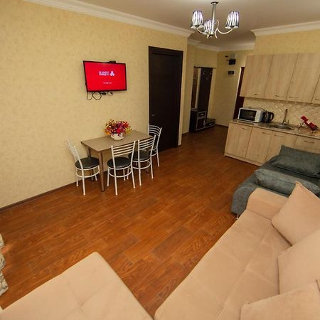 Sea Towers Suite Batumi Luaran gambar