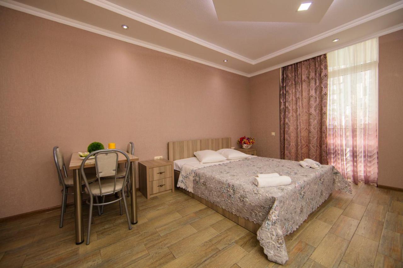 Sea Towers Suite Batumi Luaran gambar