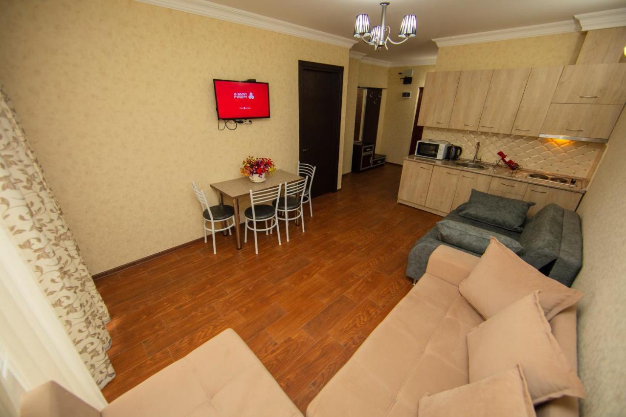 Sea Towers Suite Batumi Luaran gambar