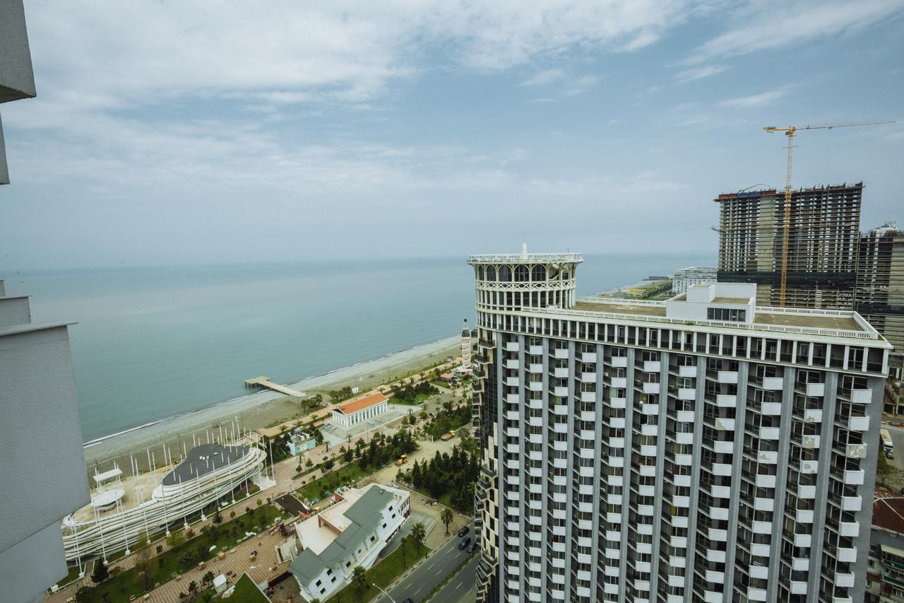 Sea Towers Suite Batumi Luaran gambar