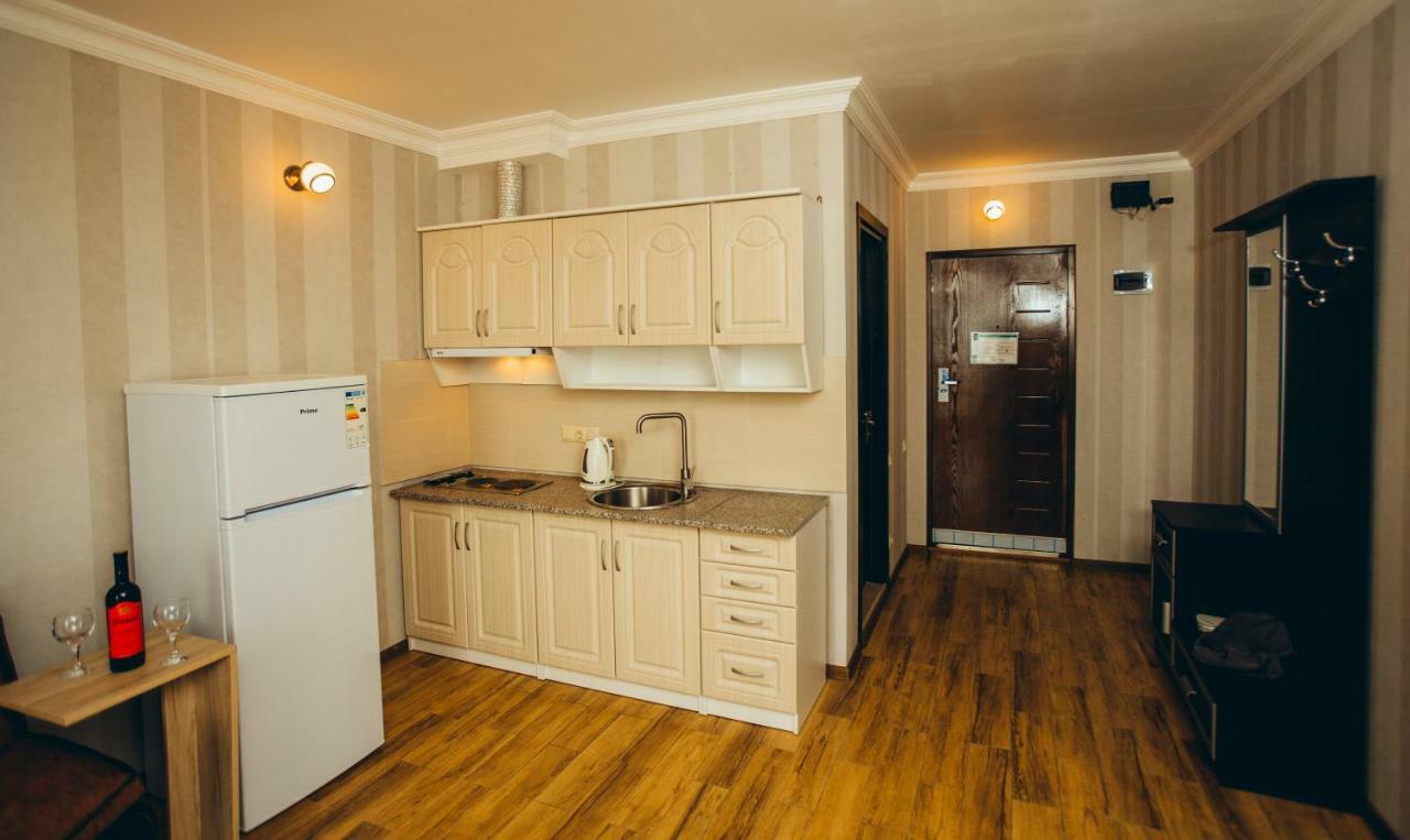 Sea Towers Suite Batumi Luaran gambar